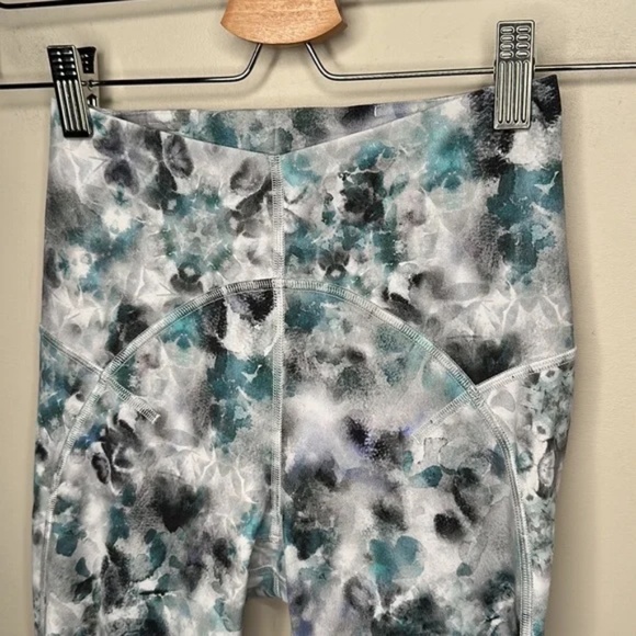 Lululemon Unlimit High-Rise Tight 25" Kaleidofloral Multi - Picture 4 of 11